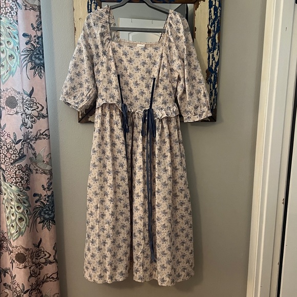 BOHME Gloria Floral Midi Dress - Picture 7 of 9